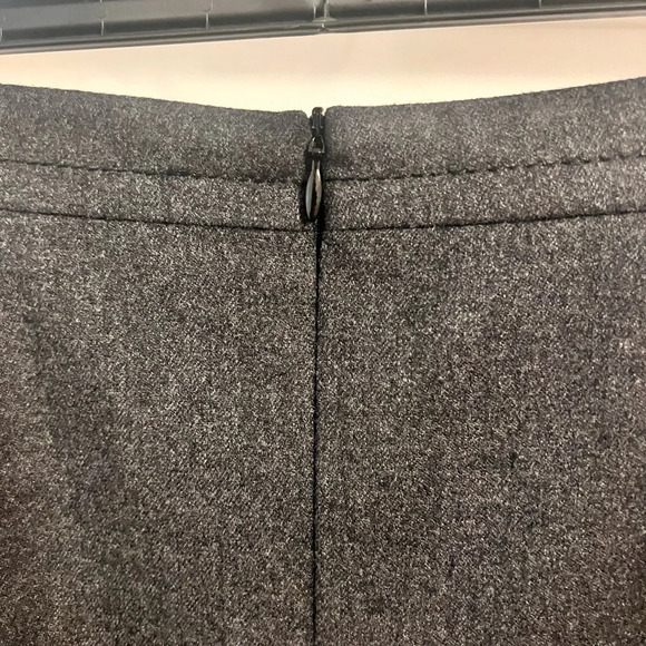 FINAL PRICE Laurèl Wool Like Gray Knee Length Pencil Skirt - Picture 2 of 6